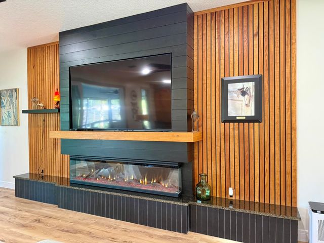 146 Maple Tree Ln, Elkton, FL 32033