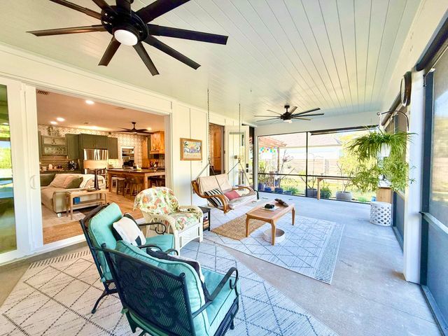 146 Maple Tree Ln, Elkton, FL 32033