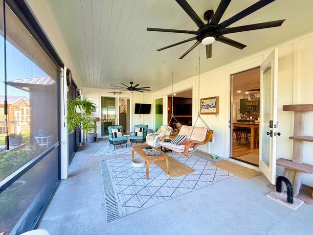 146 Maple Tree Ln, Elkton, FL 32033