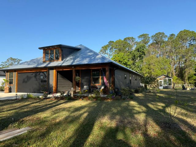 146 Maple Tree Ln, Elkton, FL 32033