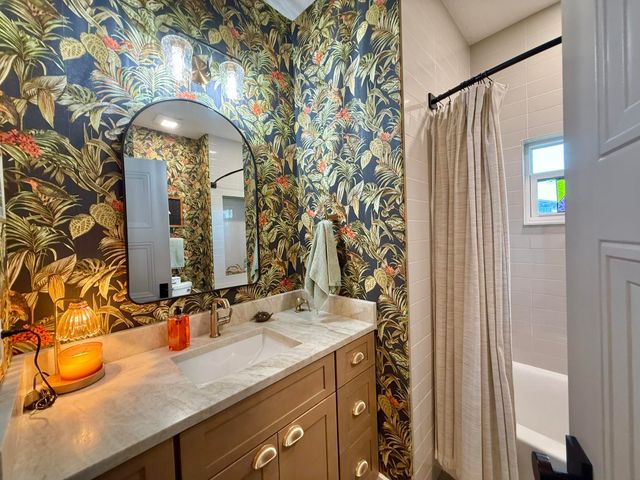 146 Maple Tree Ln, Elkton, FL 32033