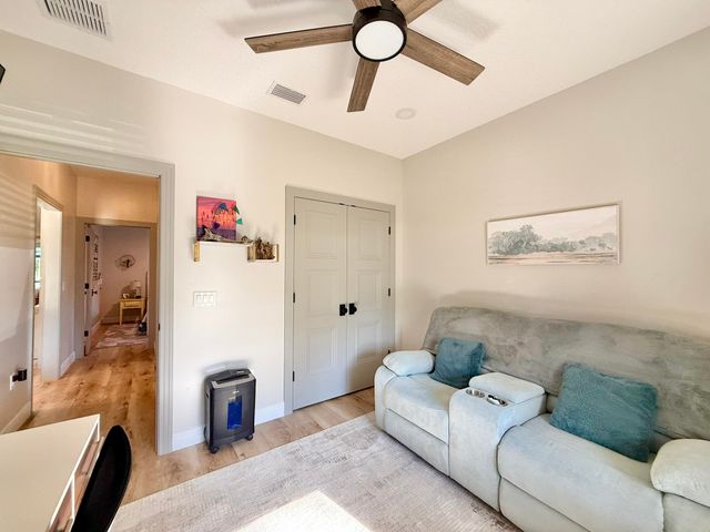 146 Maple Tree Ln, Elkton, FL 32033