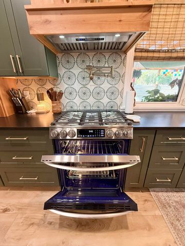 146 Maple Tree Ln, Elkton, FL 32033