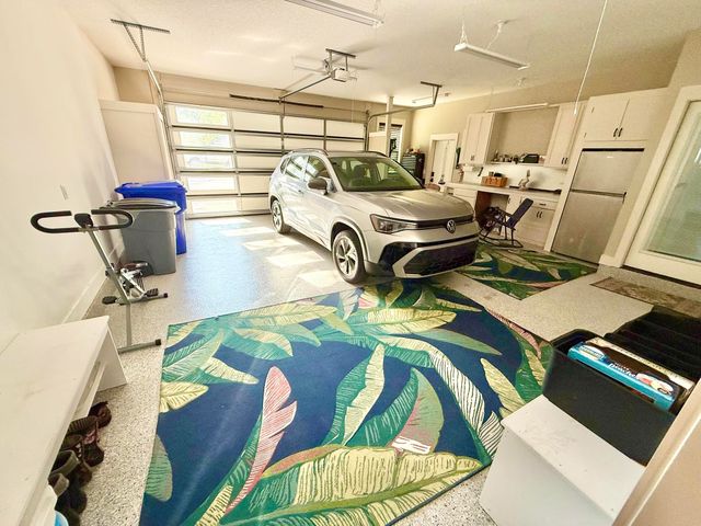 146 Maple Tree Ln, Elkton, FL 32033