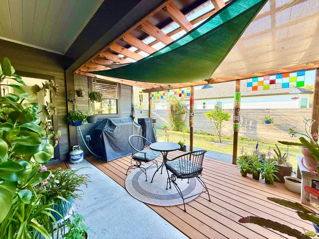 146 Maple Tree Ln, Elkton, FL 32033