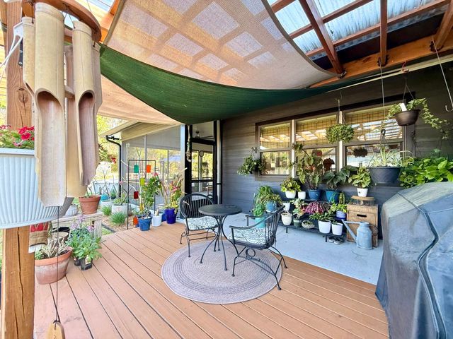 146 Maple Tree Ln, Elkton, FL 32033