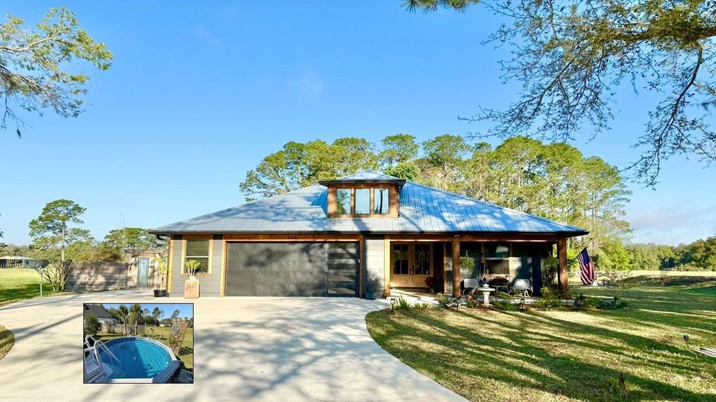 146 Maple Tree Ln, Elkton, FL 32033