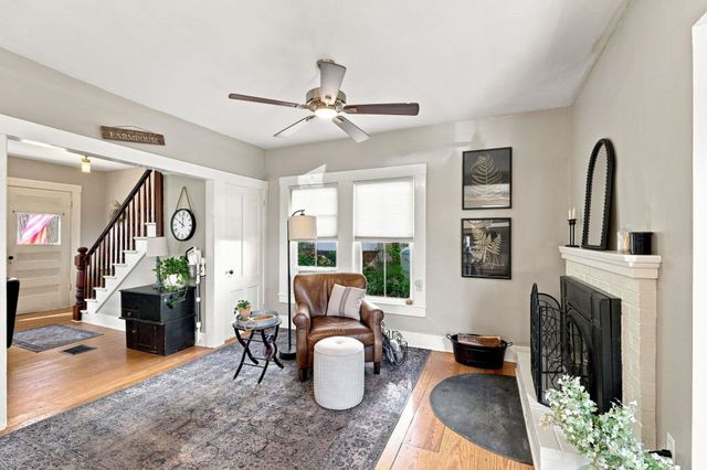 8 Old Coach Road, New Boston, NH 03070