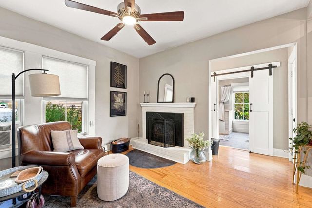 8 Old Coach Road, New Boston, NH 03070