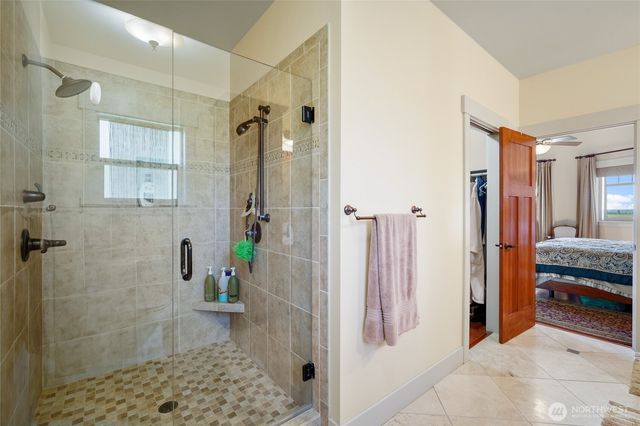 5675 Meadow View Court, Ferndale, WA 98248