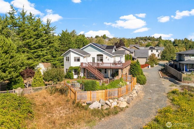 5675 Meadow View Court, Ferndale, WA 98248