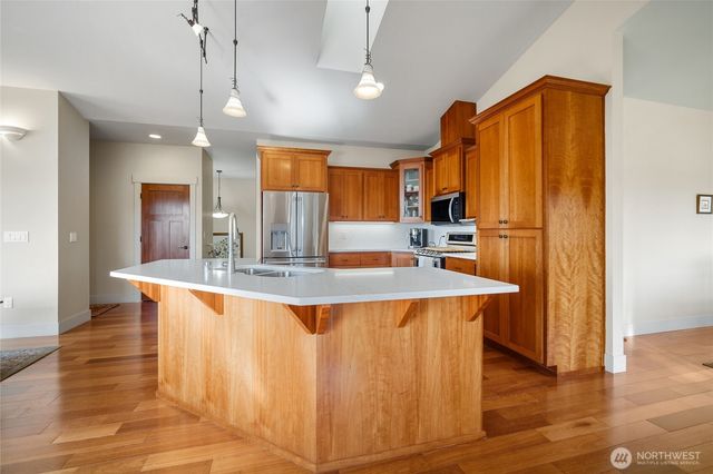 5675 Meadow View Court, Ferndale, WA 98248
