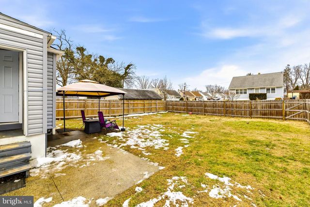 313 WOODBURY LAKE DR, Deptford, NJ 08096