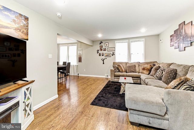 313 WOODBURY LAKE DR, Deptford, NJ 08096