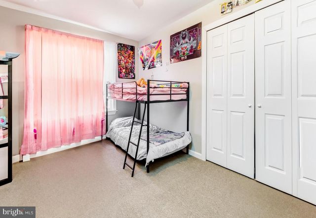 313 WOODBURY LAKE DR, Deptford, NJ 08096