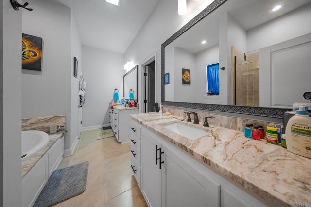 3702 Sandbar Dr, Addis, LA 70710