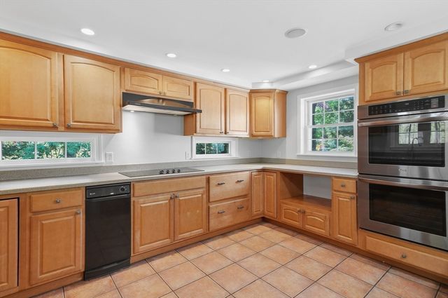 38 Eddy Street, Sudbury, MA 01776