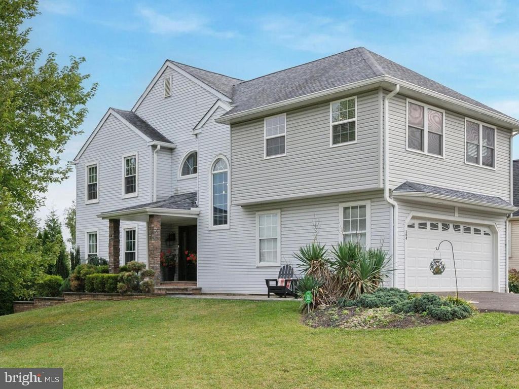 104 WESTGATE DR, North Wales, PA 19454