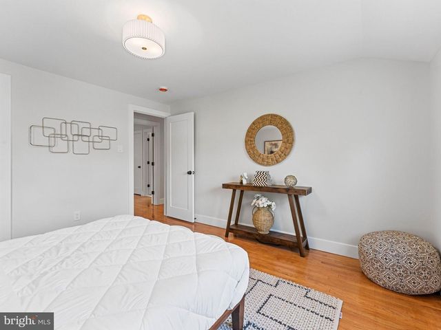 705 KINGS HWY S, Cherry Hill, NJ 08034