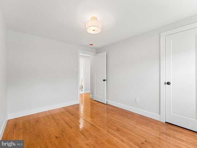 705 KINGS HWY S, Cherry Hill, NJ 08034