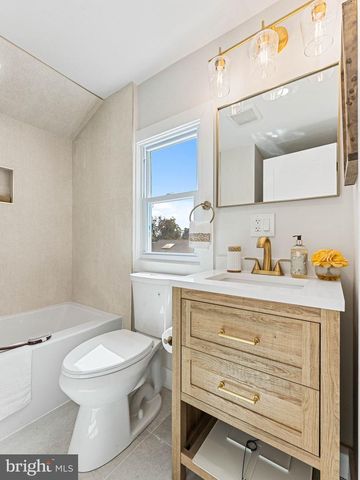 705 KINGS HWY S, Cherry Hill, NJ 08034