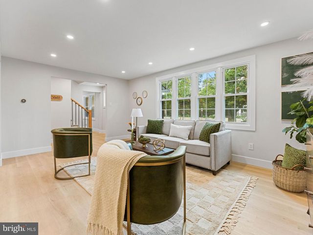 705 KINGS HWY S, Cherry Hill, NJ 08034