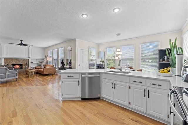 13001 Slater Street, Overland Park, KS 66213