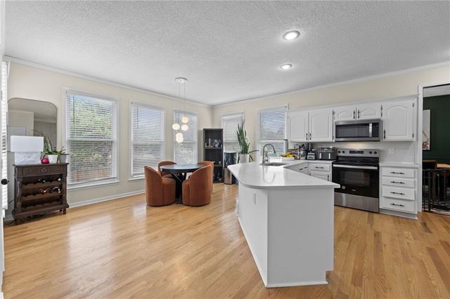 13001 Slater Street, Overland Park, KS 66213