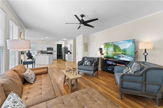 13001 Slater Street, Overland Park, KS 66213