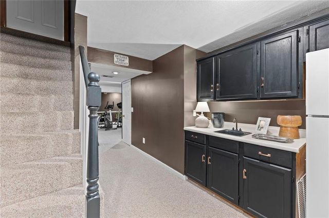 13001 Slater Street, Overland Park, KS 66213