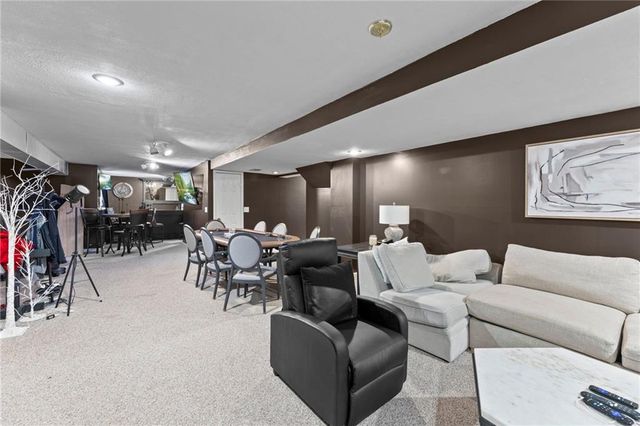 13001 Slater Street, Overland Park, KS 66213