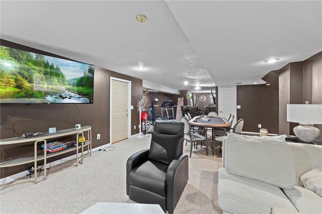 13001 Slater Street, Overland Park, KS 66213