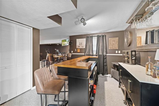 13001 Slater Street, Overland Park, KS 66213