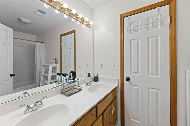13001 Slater Street, Overland Park, KS 66213