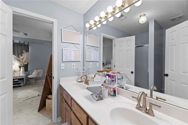 13001 Slater Street, Overland Park, KS 66213