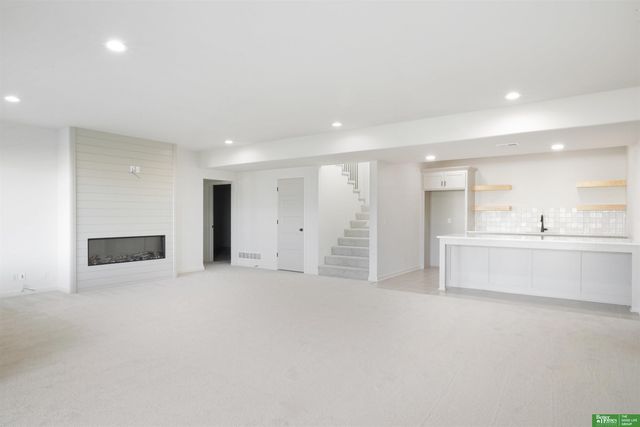 21410 Morning View Drive, Elkhorn, NE 68022