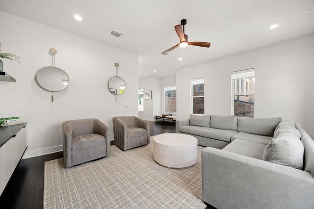 3900 Emory Peak PASS, Austin, TX 78731