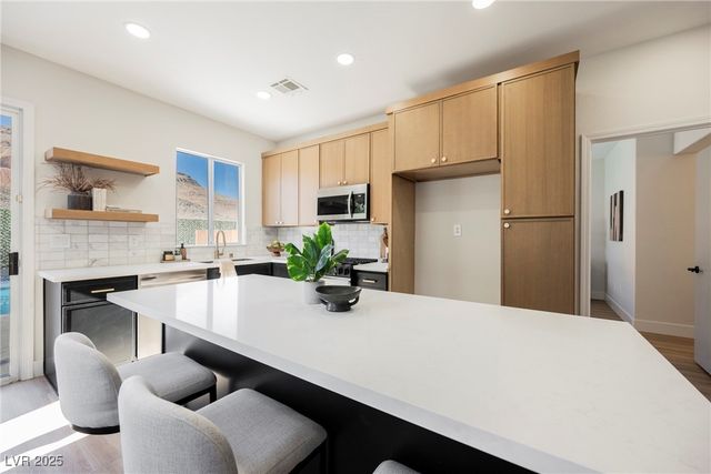 83 Rock Run Street, Las Vegas, NV 89148