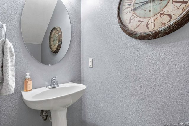109 dolly, San Marcos, TX 78666