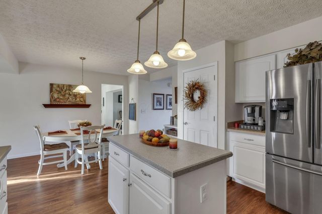 1601 Morrison Farms Drive, Blacklick, OH 43004