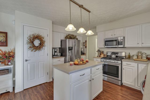 1601 Morrison Farms Drive, Blacklick, OH 43004