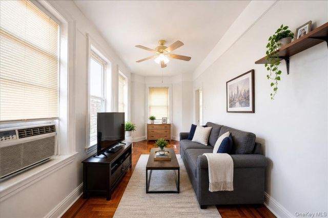 2041 Hobart Avenue, Bronx, NY 10461