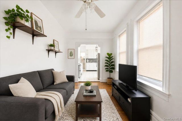 2041 Hobart Avenue, Bronx, NY 10461