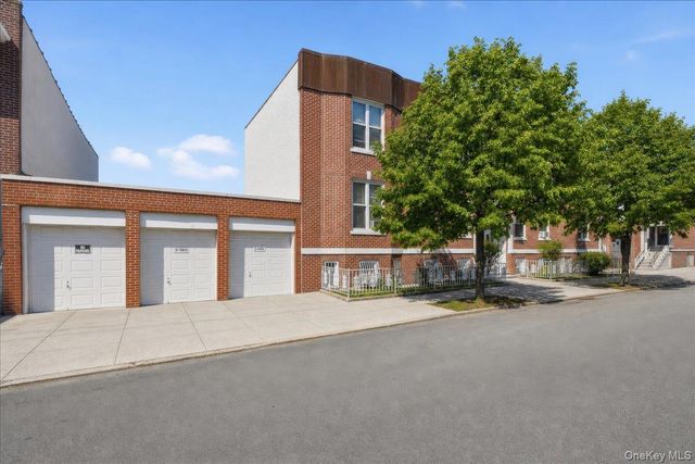 2041 Hobart Avenue, Bronx, NY 10461