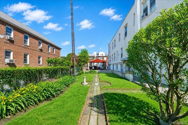 2041 Hobart Avenue, Bronx, NY 10461