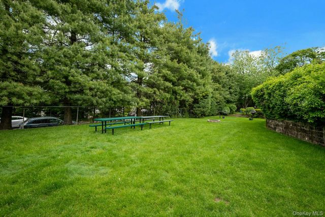 43 Calton Road 2M, New Rochelle, NY 10804