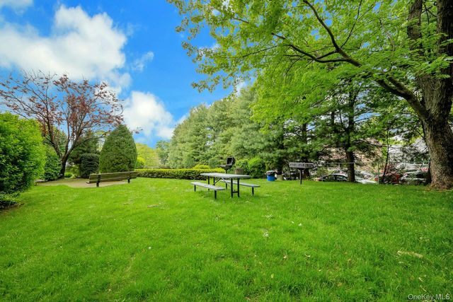 43 Calton Road 2M, New Rochelle, NY 10804