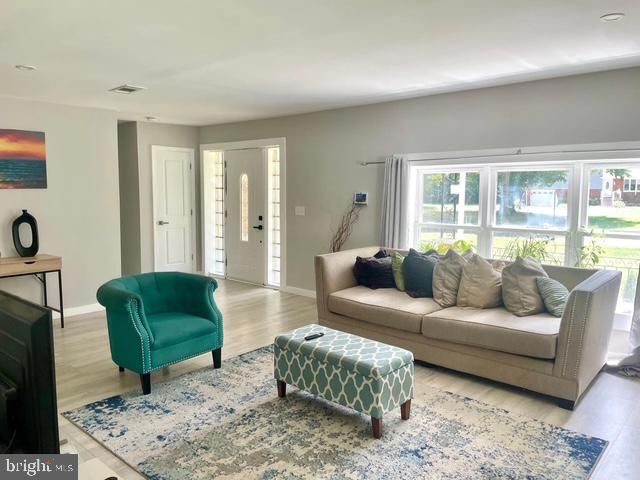 378 EGGERTS CROSSING RD, Ewing Twp, NJ 08638