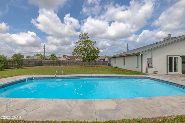 2324 Raintree Place, Lynn Haven, FL 32444