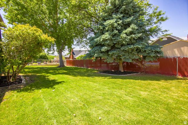 2561 E 2700 N, Layton, UT 84040